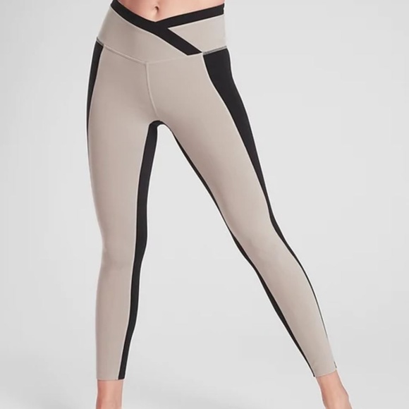 Athleta Pants - NWOT Athleta Black Chroma 7/8 Leggings
